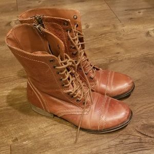 Steve Madden Troop Boots distressed!
